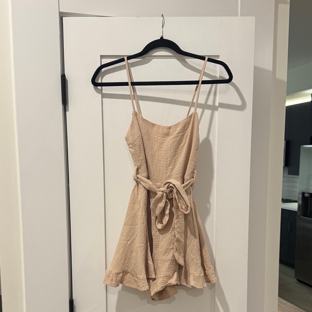 Petal & Pup Neutral Beige Gauze Tie-Waist Spaghetti-Strap Romper